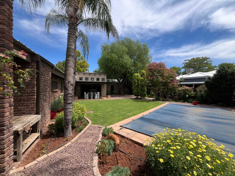 3 Bedroom Property for Sale in Middelpos Northern Cape